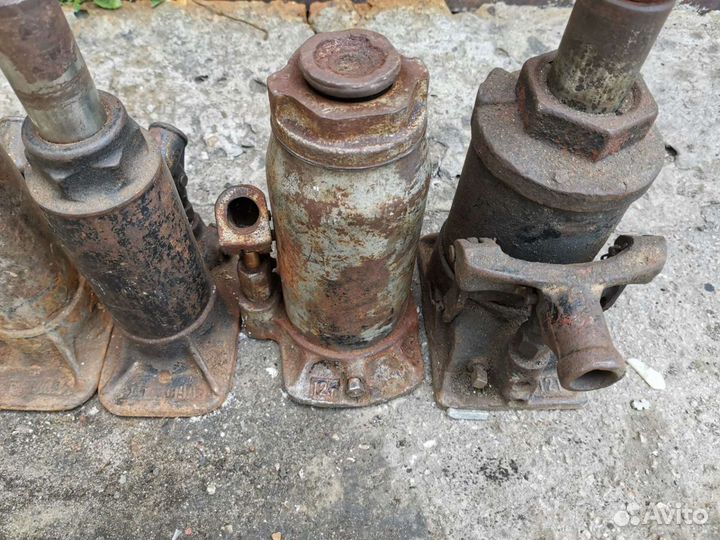 Домкраты 1т,2т,3т,5т,12т