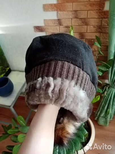 Шапка женская мутоновая