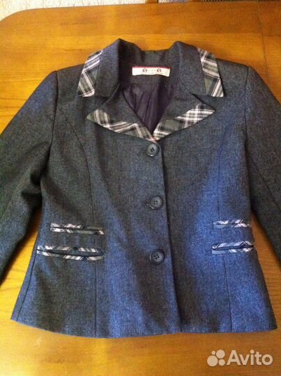 Школьная форма /пиджак, сарафан