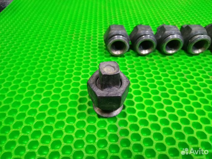 Футорка Mazda Titan whs5t VS, задняя левая