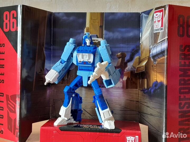 Transformers studio series 86 blurr deluxe