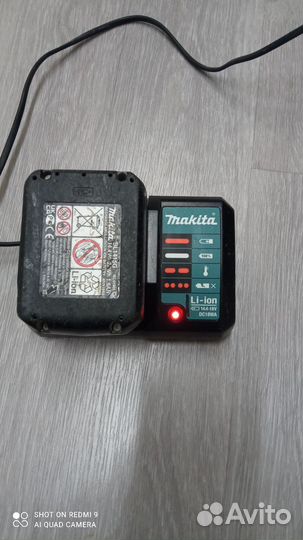 Зарядное устройство для шуруповерта Makita