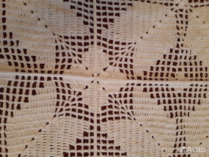 Плед ажурный ручной вязки