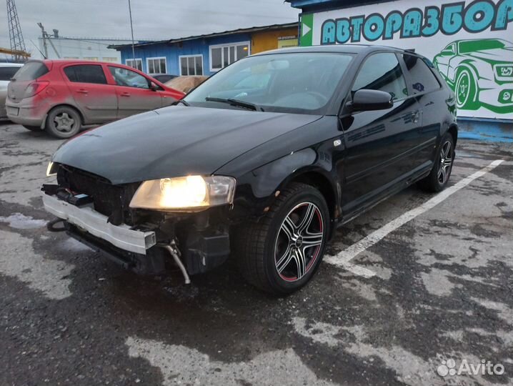 Ручка двери наружная правая Audi A3 8E0839207 Отли