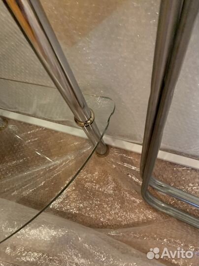 Этажерка стеклянная