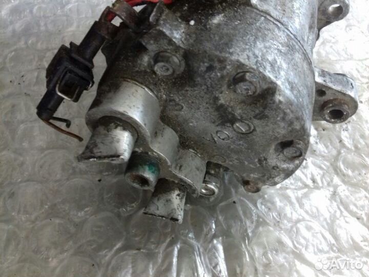 Компрессор кондиционера Volkswagen Golf 4 1J