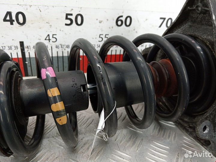 Стойка для Volkswagen Passat 5