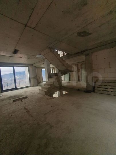 Дом 253 м² на участке 4 сот.