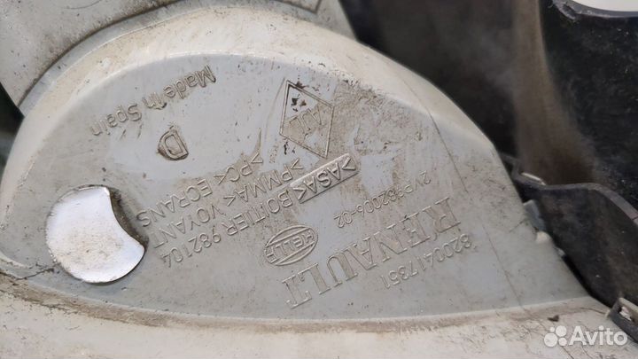 Фонарь (задний) правый Renault Megane 2