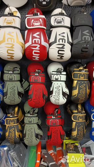 Боксерские перчатки