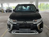 Mitsubishi Outlander 2.0 CVT, 2022, 16 км, с пробегом, цена 3 155 000 руб.