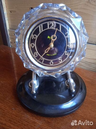 Настольные часы Маяк времён СССР