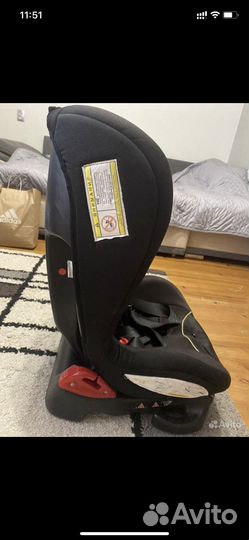 Автомобильное кресло