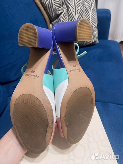 Босоножки 40 размер цветные
