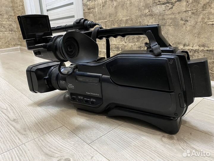 Высококлассная, профессиональная видеокамера Sony