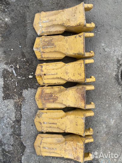 Коронки для ковша адаптеры