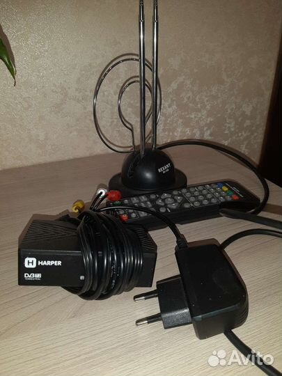 Цифровая тв приставка с антенной