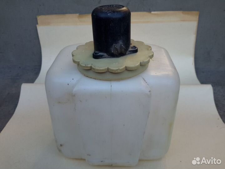 Бачок омывателя