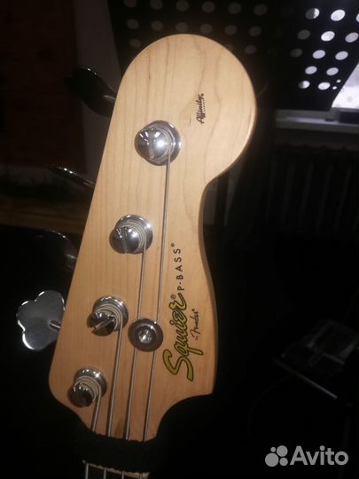 Продам бас гитару