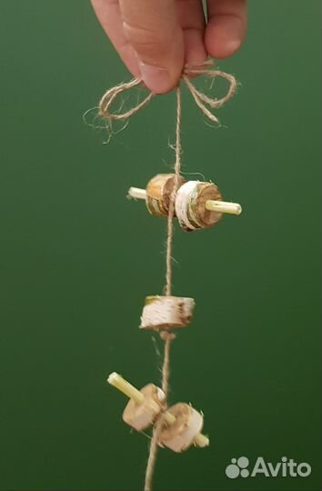 Игрушка для попугаев и птиц