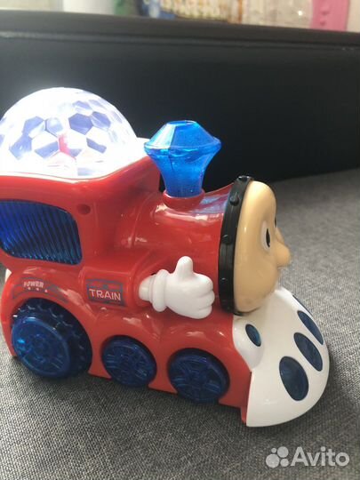 Паровозик на батарейках