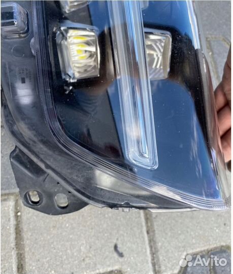 Volvo XC40 II фара правая передняя full LED