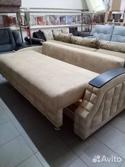 Модный раскладной диван 