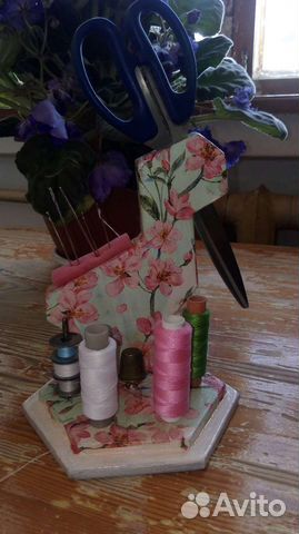 Подставка для ножниц, игольница