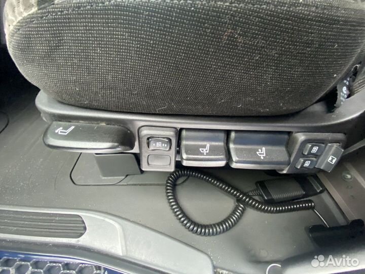 2601039 Сиденье водительское пневматическое