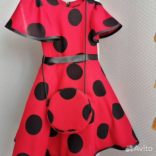 Платье на девочку 4 - 5лет