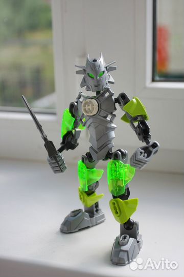 Lego Bionicle и Lego Hero Factory Breez (оригинал)