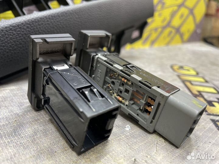 Кнопка обогрева руля Заглушка Клавиша Рио 3 Rio