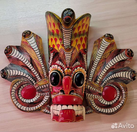 Маска демона из Шри-Ланки