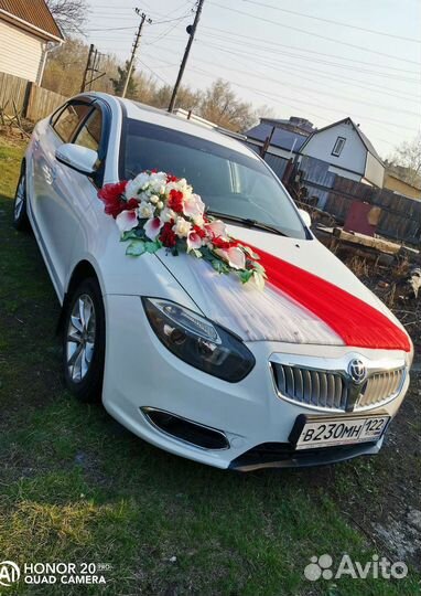 Свадебные украшения на машину