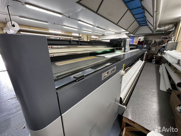 Широкоформатный плотер уф-5m