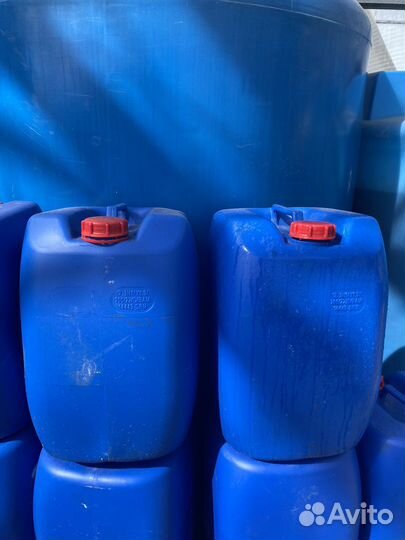 Канистры пластиковые стенка толстый бу 30л