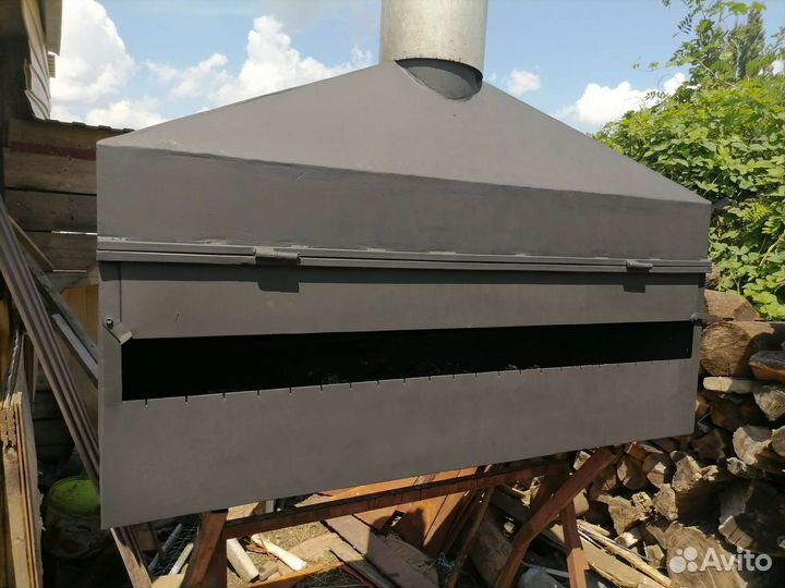 Мангал с крышей