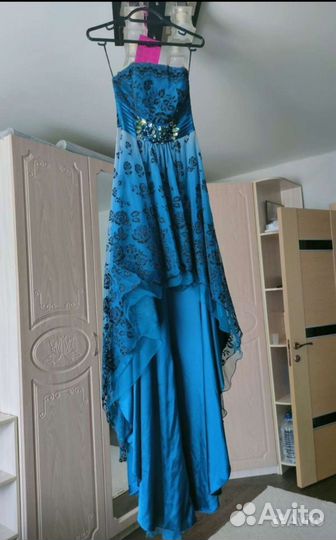 Вечернее платье