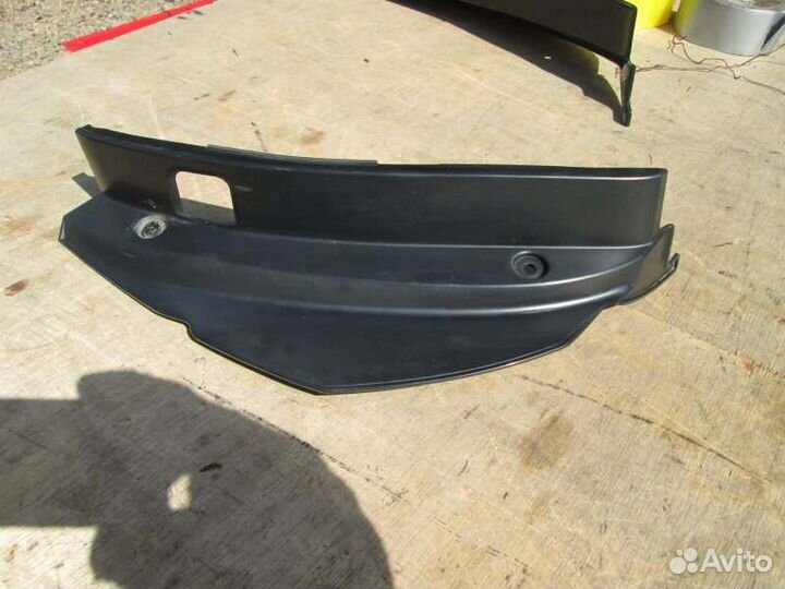 Накладка на стоп правая Subaru Legacy BP5 EJ204