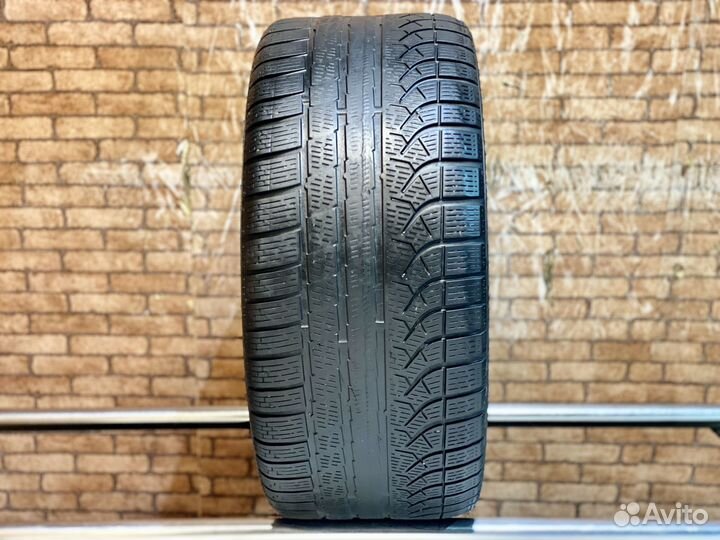Pirelli P Zero Winter 275/35 R19