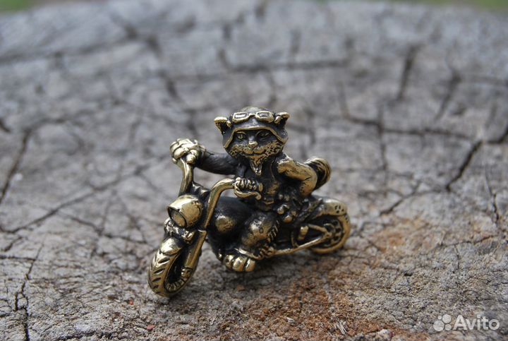 Фигурка Кот Байкер бронза ручная работа