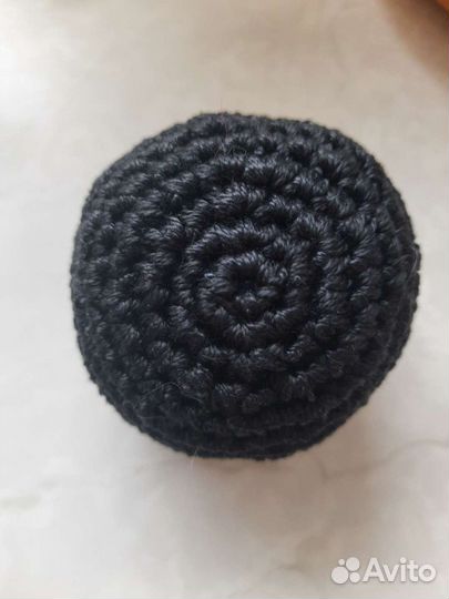 Вязаный мячик