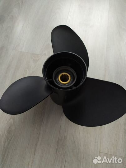 Винт гребной 3*13.9*17