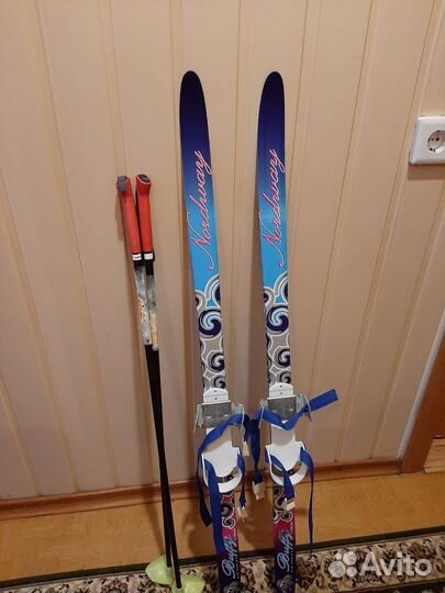 Беговые лыжи