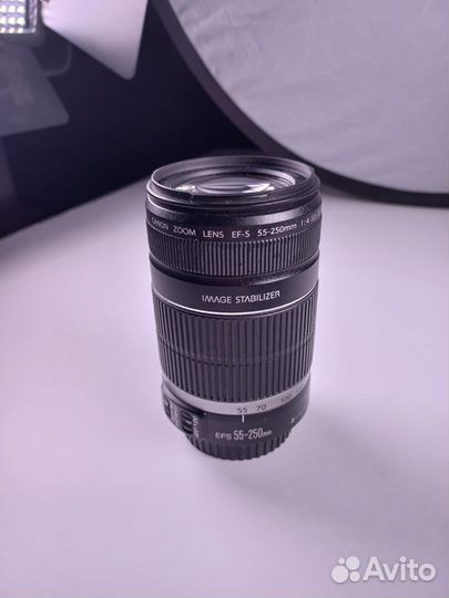 Canon EF-S 55-250mm f/4-5.6 IS