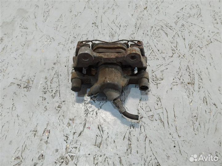 Суппорт задний левый Mercedes C-Class W204