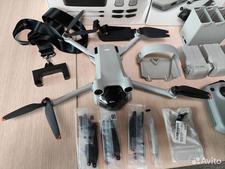 Dji mini 3 pro fly more kit plus