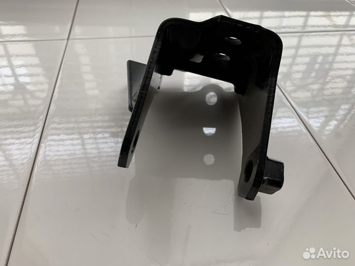 Кронштейн двигателя задний toyota corolla E12 2001