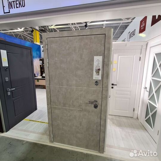 Двери новые