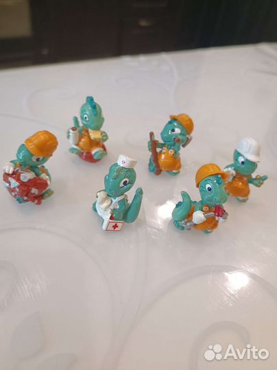 Игрушки из киндер сюрприза